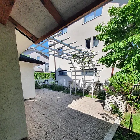 Apartment Arna