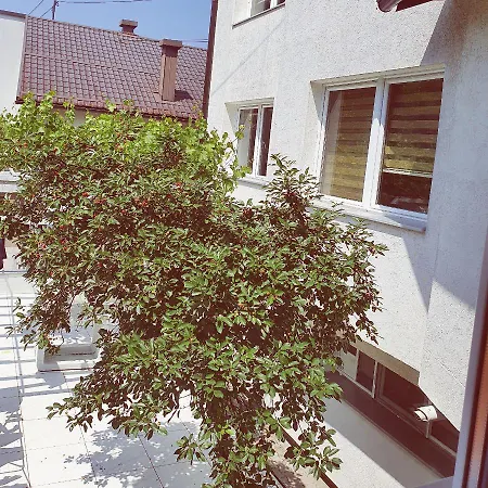 Arna Apartment