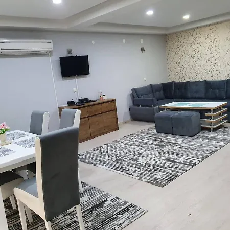 Arna Apartment