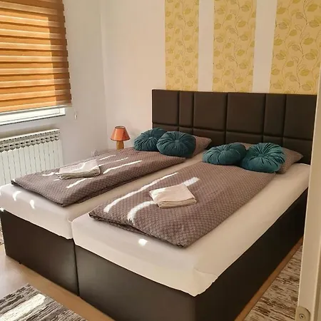Apartment Arna *